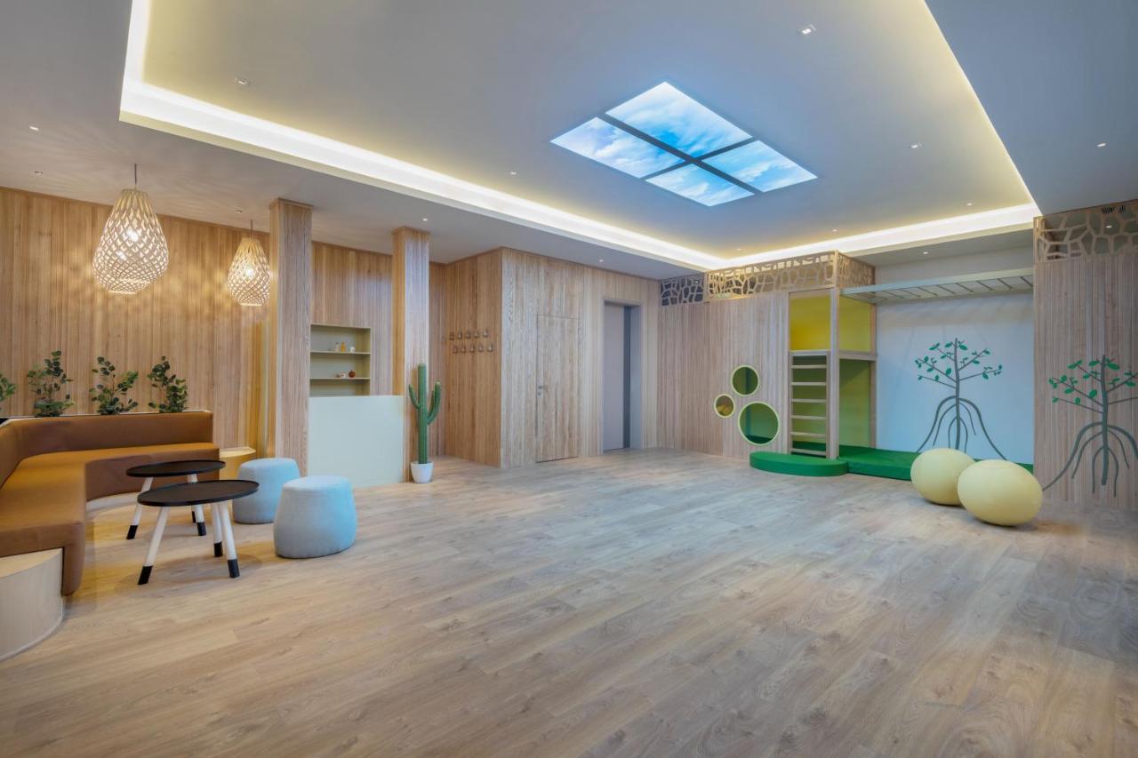 Zulal Wellness Resort Al Ruwais Exterior foto